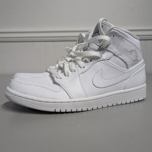 Nike Air Jordan 1 Mid - size 9 men